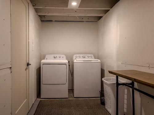 Salle de lavage - 18 Rue James, Lac-Brome, QC - Indoor Photo Showing Laundry Room
