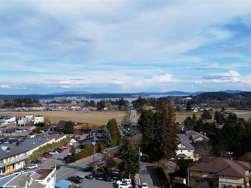 304-1932 Mt. Newton Cross Rd, Central Saanich, BC - Outdoor With View