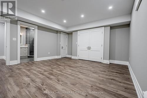 1092 Henley Rd, Mississauga, ON - Indoor Photo Showing Other Room