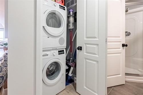 12 Erie Boulevard|Unit #209, Long Point, ON - Indoor Photo Showing Laundry Room