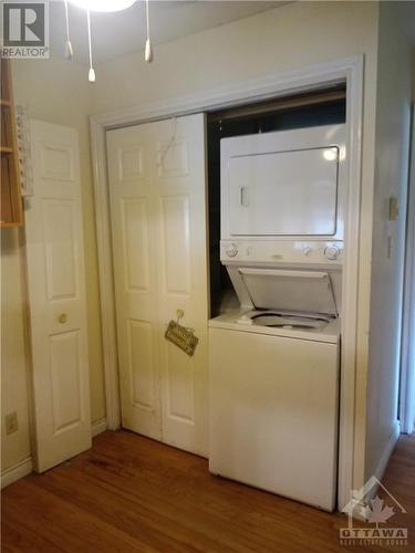 13 Bayview Crescent, Smiths Falls, ON - Indoor Photo Showing Laundry Room