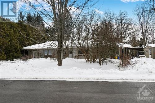 13 Bayview Crescent, Smiths Falls, ON - Outdoor