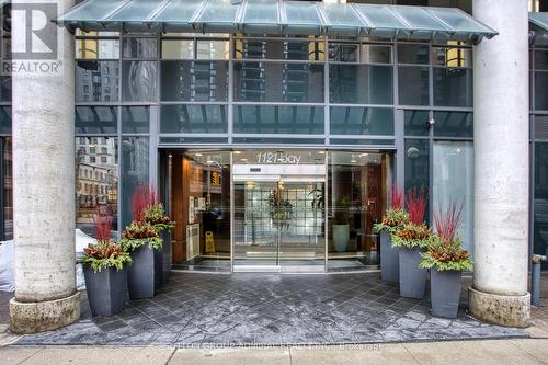 707 - 1121 Bay Street, Toronto (Bay Street Corridor), ON - Outdoor