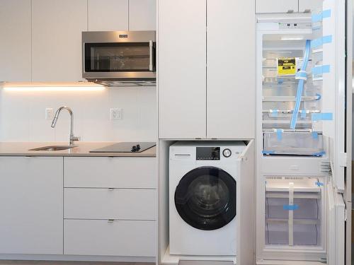 Kitchen - 207-2660 Rue Ontario E., Montréal (Ville-Marie), QC - Indoor Photo Showing Laundry Room