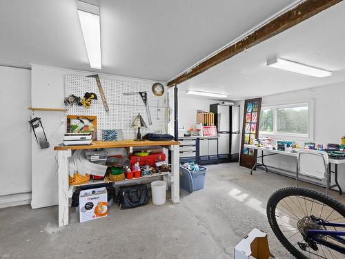 Barn - 206 Ch. Ostiguy, Shefford, QC - Indoor Photo Showing Garage