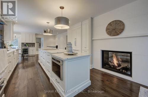 988 Stonebrook Rd, Cambridge, ON - Indoor With Fireplace