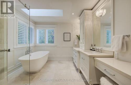 988 Stonebrook Rd, Cambridge, ON - Indoor Photo Showing Bathroom