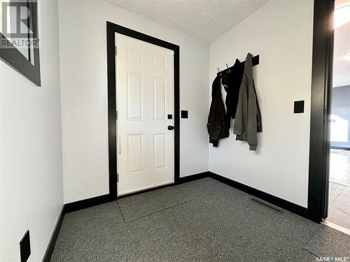 271 22Nd Street, Battleford, SK - Indoor Photo Showing Other Room
