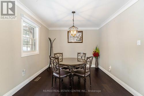 7 Birch Haven Crt N, Caledon, ON - Indoor Photo Showing Dining Room