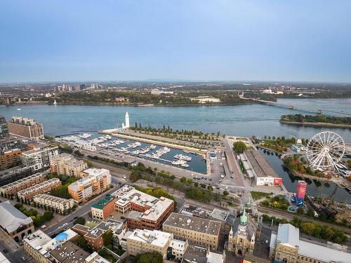 Aerial photo - 206-405 Rue Notre-Dame E., Montréal (Ville-Marie), QC - Outdoor With Body Of Water With View