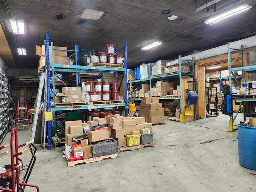 Warehouse - 151 Av. Authier, Amos, QC - Indoor Photo Showing Garage