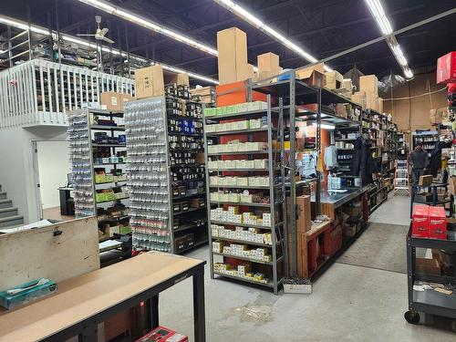 Warehouse - 151 Av. Authier, Amos, QC - Indoor