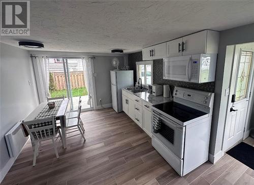 5 Cajun, Grand-Barachois, NB - Indoor Photo Showing Kitchen