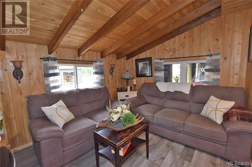 1523 Route 116, Salmon River Rd, NB - Indoor Photo Showing Living Room