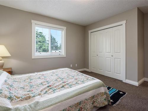 1253 Mayfair Rd, Comox, BC - Indoor Photo Showing Bedroom