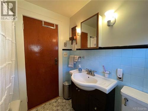 1802 Route 776, Grand Manan, NB - Indoor Photo Showing Bathroom
