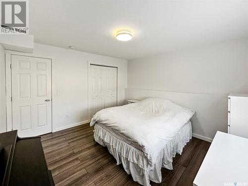 133 Valley Park Place, Swift Current, SK - Indoor Photo Showing Bedroom