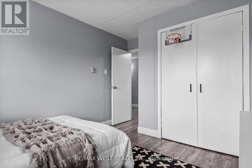 #226 -580 Mary St E, Whitby, ON - Indoor Photo Showing Bedroom