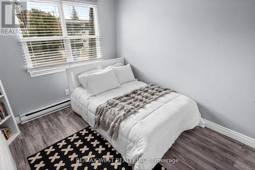 #226 -580 Mary St E, Whitby, ON - Indoor Photo Showing Bedroom