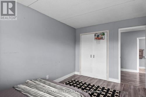 226 - 580 Mary Street E, Whitby, ON - Indoor Photo Showing Bedroom