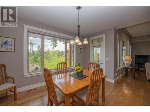 427 Longspoon Drive, Vernon, BC - Indoor Photo Showing Dining Room