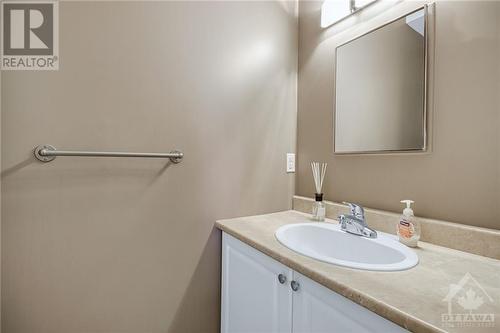 201-A Woodfield Drive, Ottawa, ON - Indoor Photo Showing Bathroom