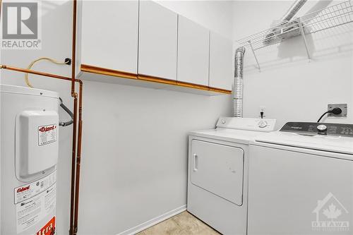 201-A Woodfield Drive, Ottawa, ON - Indoor Photo Showing Laundry Room