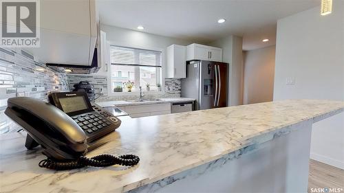 5672 Prefontaine Avenue, Regina, SK - Indoor Photo Showing Kitchen With Stainless Steel Kitchen