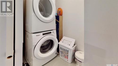 5672 Prefontaine Avenue, Regina, SK - Indoor Photo Showing Laundry Room