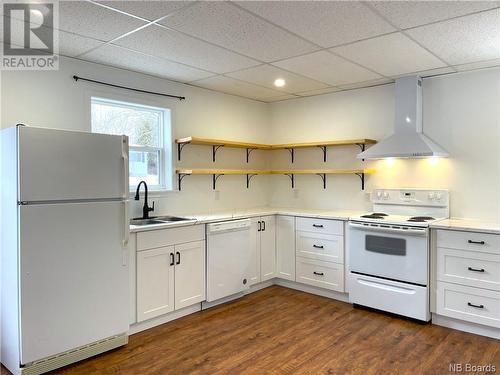 346 Prince Of Wales Street, Saint Andrews, NB - Indoor Photo Showing Kitchen With Double Sink