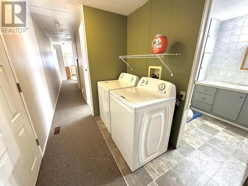 19 770 N 11Th Avenue, Williams Lake, BC - Indoor Photo Showing Laundry Room