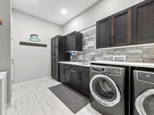 481 Pevero Place, Kamloops, BC - Indoor Photo Showing Laundry Room