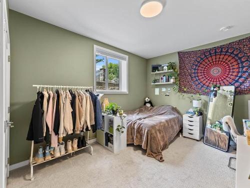 481 Pevero Place, Kamloops, BC - Indoor Photo Showing Bedroom