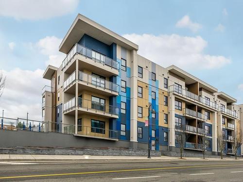 115-140 Jensen Ave West, Parksville, BC - Outdoor With Facade