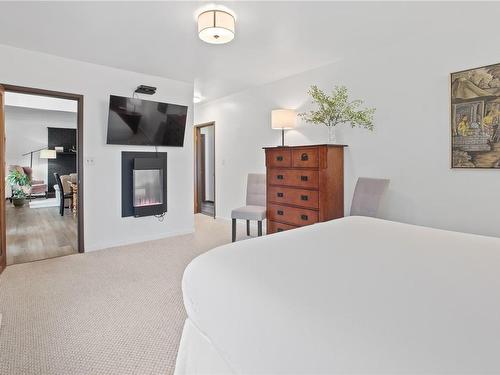 232 Albion Cres, Ucluelet, BC - Indoor Photo Showing Bedroom