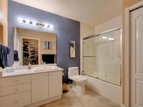 8849 Carmanah Terr, North Saanich, BC - Indoor Photo Showing Bathroom