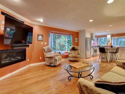 8849 Carmanah Terr, North Saanich, BC - Indoor Photo Showing Living Room With Fireplace