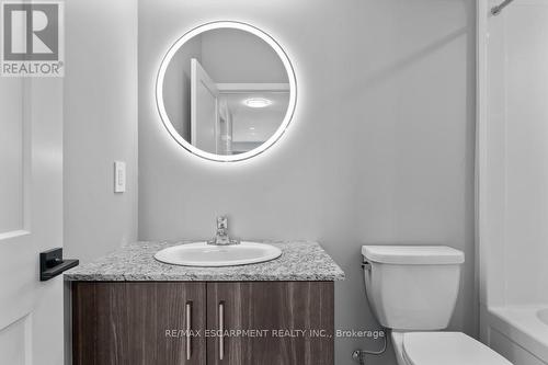 #202 -5002 King St, Lincoln, ON - Indoor Photo Showing Bathroom