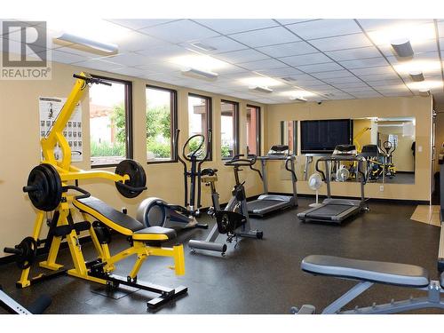 654 Cook Road Unit# 535, Kelowna, BC - Indoor Photo Showing Gym Room