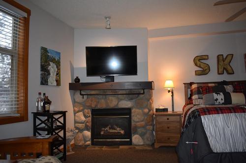 108 - 2060 Summit Drive, Panorama, BC - Indoor With Fireplace