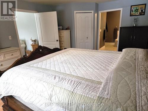 80 Everett Road, Kawartha Lakes, ON - Indoor Photo Showing Bedroom