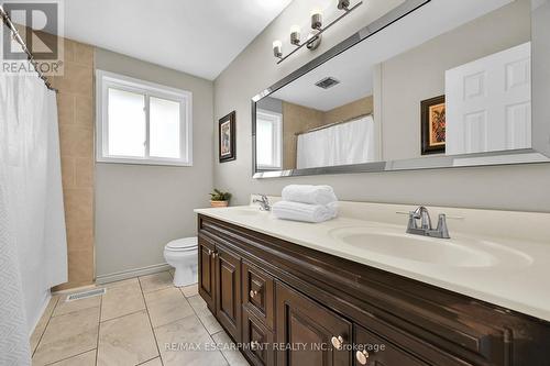 5144 Greenlane Rd, Lincoln, ON - Indoor Photo Showing Bathroom