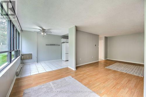 #101 -135 Baseline Rd W, London, ON - Indoor Photo Showing Other Room