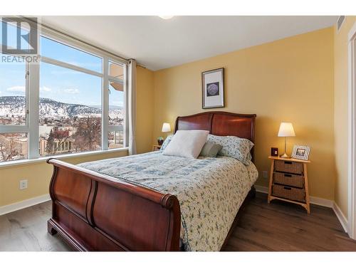 75 Martin Street Unit# 702, Penticton, BC - Indoor Photo Showing Bedroom
