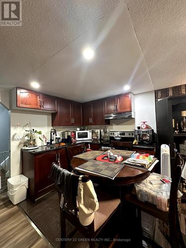53 Goldring Dr, Whitby, ON - Indoor Photo Showing Kitchen