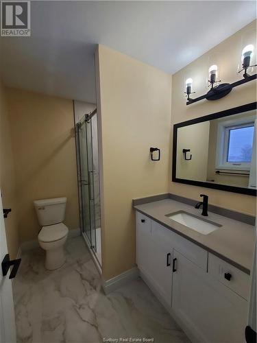 4337 Larocque Avenue, Val Caron, ON - Indoor Photo Showing Bathroom