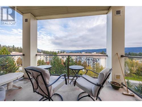 1875 Country Club Drive Unit# 1310, Kelowna, BC - Outdoor With Exterior