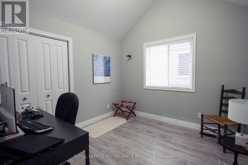 22 Stirling Cres, Prince Edward County, ON - Indoor Photo Showing Office