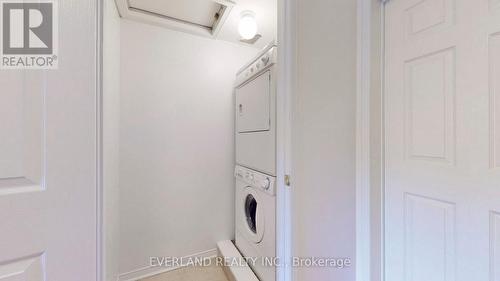 268 - 4975 Southampton Drive, Mississauga, ON - Indoor Photo Showing Laundry Room