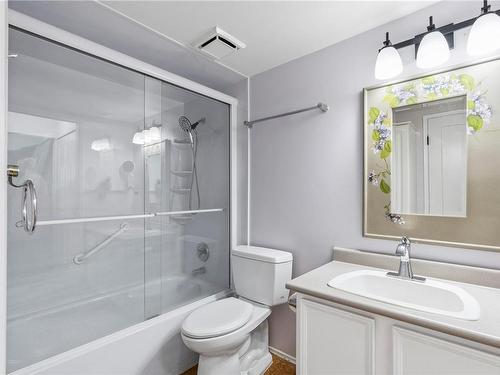 304-2022 Foul Bay Rd, Victoria, BC - Indoor Photo Showing Bathroom